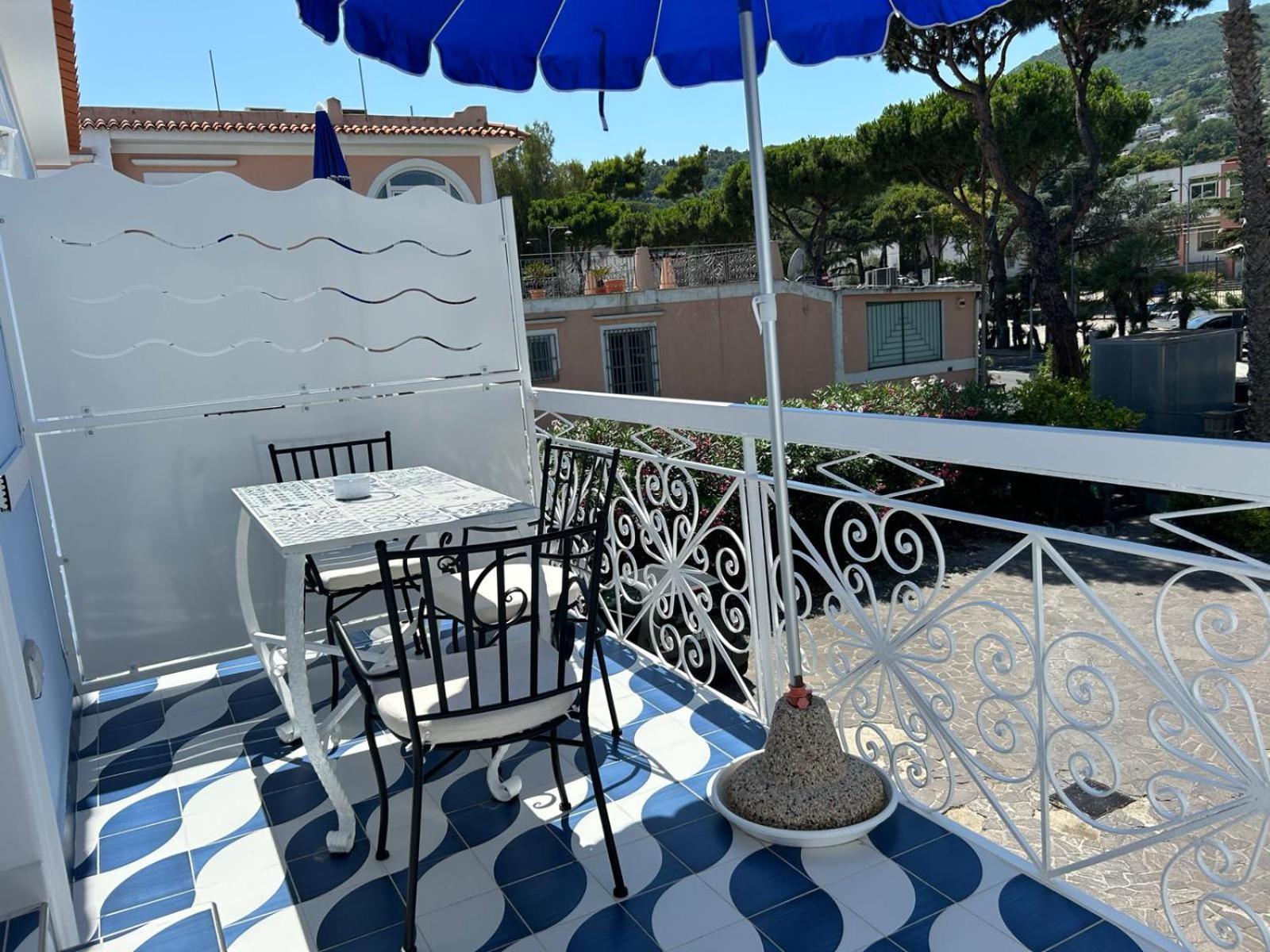Blu D Alia Exclusive Rooms Ischia Exterior photo